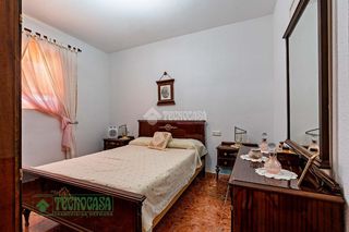 Casa aparellada a San Agustín. Casa en venta en el ejido