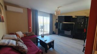 Maison jumelée à Poblete. Unifamiliar para entrar a vivir