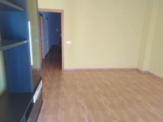 Casa adossada en Piedrabuena. Unifamiliar en venta