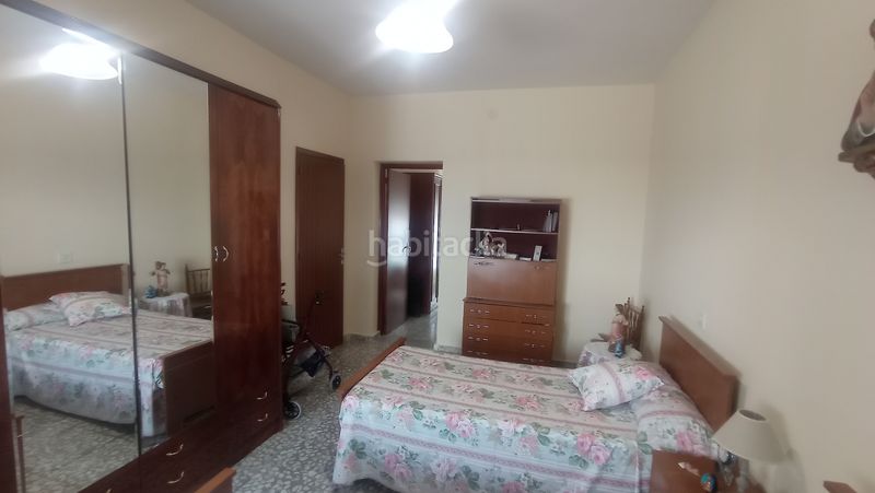 Foto 736e2356-40c8-486e-9771-a352bc2c04a4. Casa amb aparcament a Miguelturra