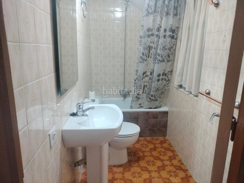 Foto 5ab3b144-5c02-430a-8900-91957ff2d479. Casa adossada a Daimiel