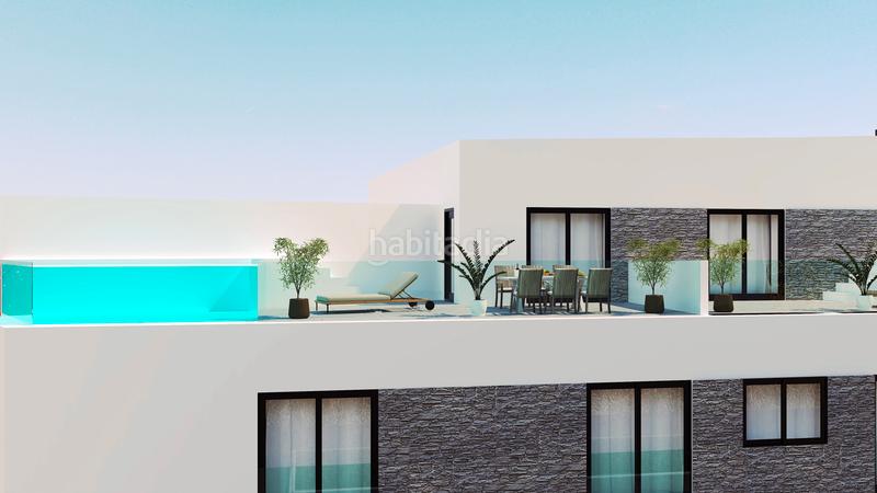 Foto 09c1a629-4037-4ace-a2e7-57d3a7a52289. Ground floor 131m<sup>2</sup> with pool in Poniente-Faro Torre del Mar