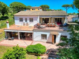 Xalet  Carrer d'aro. Chalet independiente en platja d'aro
