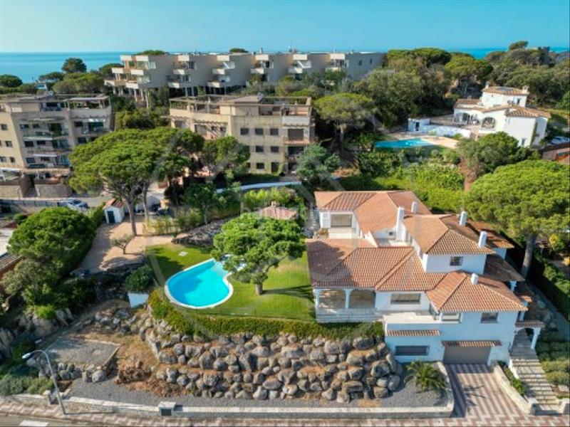 Foto b7dade54-97f7-4d62-8783-e6dcccf2f2c3. Chalet mit kamin heizung parking pool in Sant Pol Sant Feliu de Guíxols