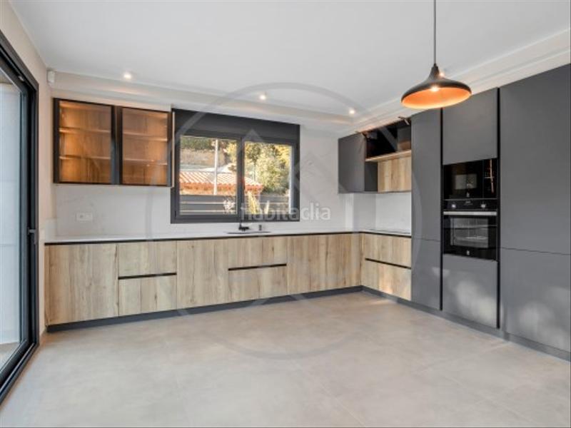 Foto 4f77dc4c-9dbf-44d0-b4bd-e391d2811540. Chalet obra nueva en Cabanyes-Mas Ambrós-Mas Pallí Calonge