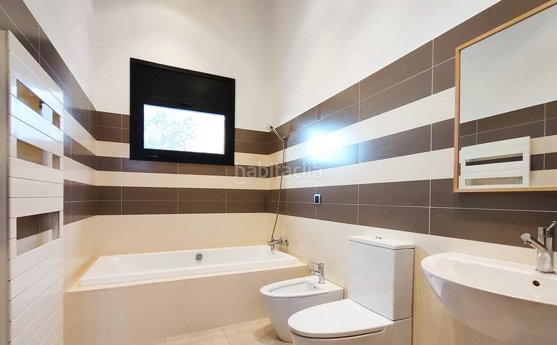 Foto cadfa5dd-07c0-4367-bd1c-7ccc7f50cf58. Xalet amb calefacció aparcament piscina a Bescanó