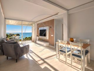 Apartment in Centre-Platja. Primera línea en platja d'aro con licencia turística