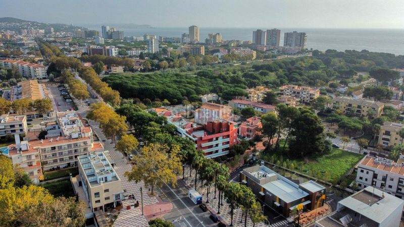 Foto 7e634304-0b27-4647-9e4a-b6ff4a971d40. Pis amb calefacció aparcament a Fenals Platja d´Aro