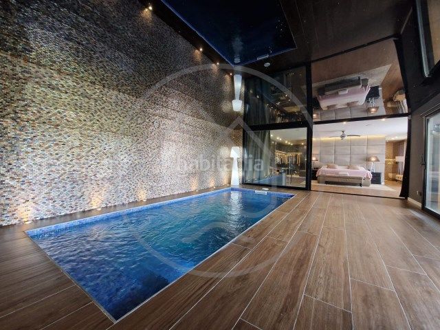 Foto 33446ec6-9dd0-4fd4-b92f-c7fefaf8b8ae. Xalet amb xemeneia calefacció aparcament piscina a Palamós