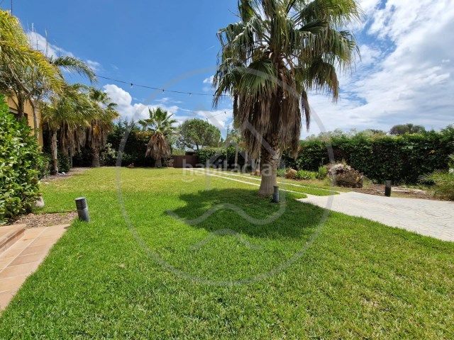 Foto 3ba7296d-ab2a-4d08-9629-c3243bcbd023. Xalet amb xemeneia calefacció aparcament piscina a Palamós