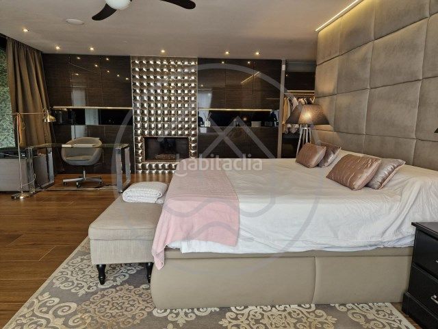 Foto 505be5ad-0e9d-4ed7-9ca2-cf5afffac983. Xalet amb xemeneia calefacció aparcament piscina a Palamós