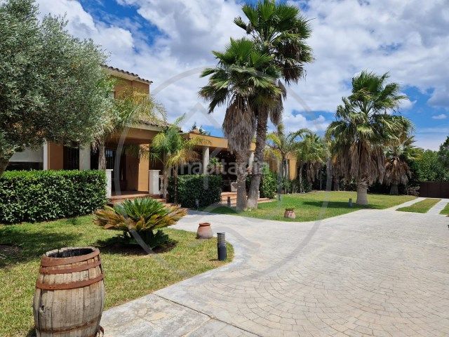 Foto 731eb51a-0ad4-42e5-8db4-ee30c53a0c47. Xalet amb xemeneia calefacció aparcament piscina a Palamós