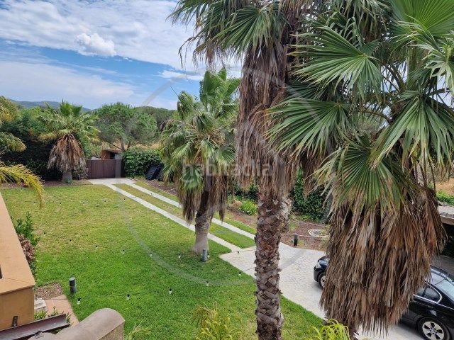 Foto 7af7b826-6e14-4e43-a403-582a30ad3201. Xalet amb xemeneia calefacció aparcament piscina a Palamós