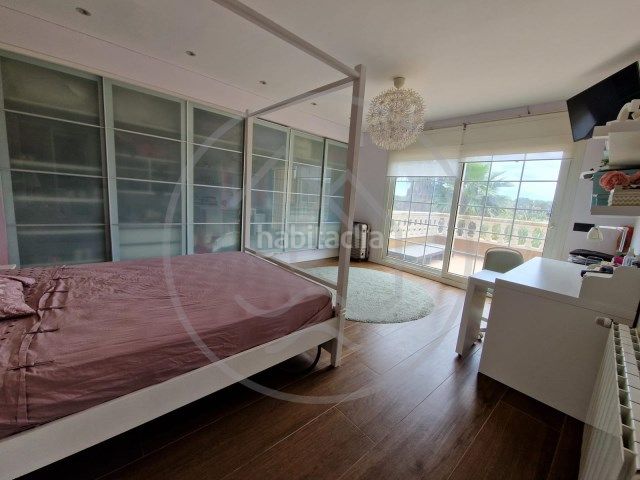 Foto cb6ad5f7-7643-4bcb-b9af-94b07900c438. Xalet amb xemeneia calefacció aparcament piscina a Palamós