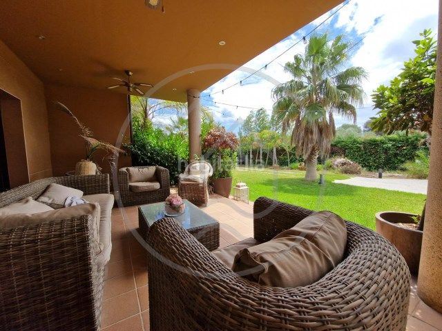 Foto f1cedb8b-ca49-4ac0-bf01-39d6aee8420e. Xalet amb xemeneia calefacció aparcament piscina a Palamós