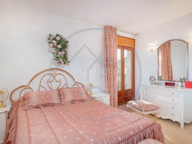Foto e09bcefd-2093-4210-86f0-81f241a0197d. Xalet amb calefacció piscina a Tamariu