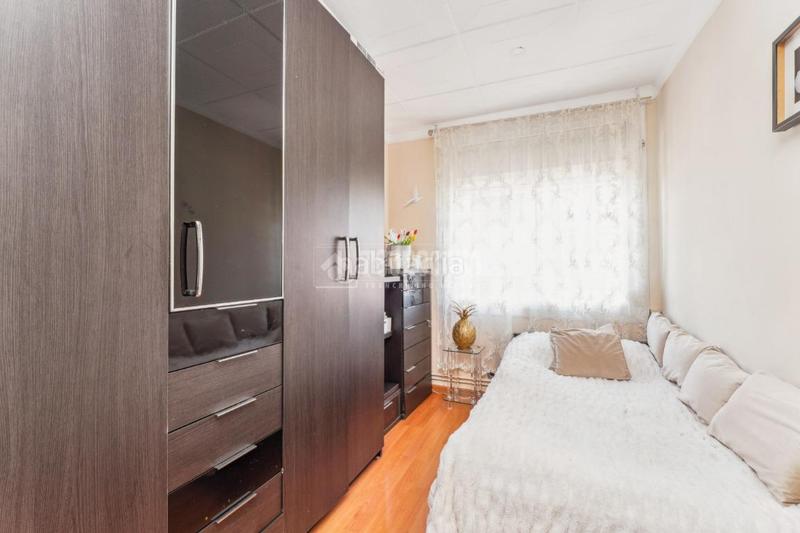 Foto 55b89e93-42b8-4a84-a1f7-7ededc12ac1c. Pis amb calefacció a Riera Cornellà de Llobregat