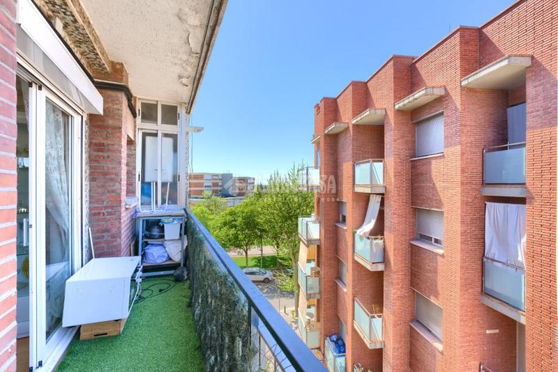 Foto 631a5632-421b-492f-a60b-11ea73c51a4a. Pis amb calefacció a Riera Cornellà de Llobregat