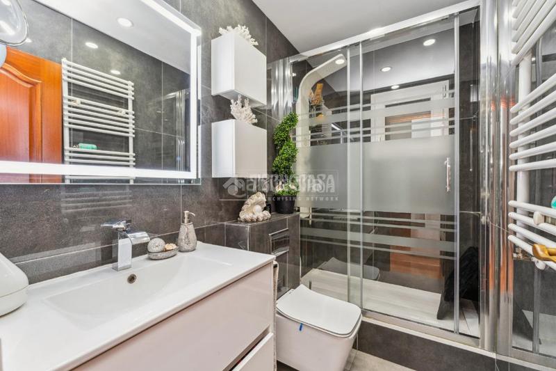 Foto fdf9dae6-fc92-41d1-9142-8f41ed61f97a. Pis amb calefacció a Riera Cornellà de Llobregat