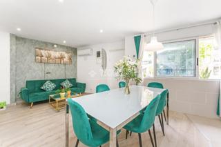 Local Comercial a Sant Ildefons. Local comercial en venta en cornellà de llobregat