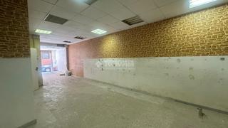 Business premise in La Gavarra. Local comercial en venta en cornell de llobregat