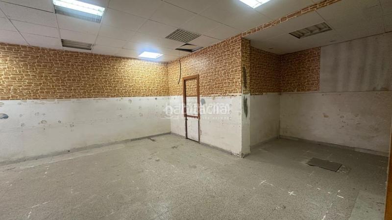 Foto 11998b38-fde9-4e4d-bd91-06a0e0a6002d. Locale commerciale in La Gavarra Cornellà de Llobregat