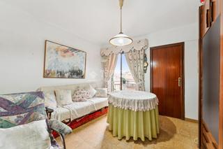 Flat in Riera. Piso en venta en cornellà de llobregat