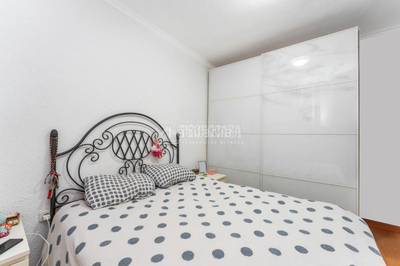 Foto 2b54af81-4f08-4ccf-a381-bc1ad2eeeaa6. Flat in La Gavarra Cornellà de Llobregat