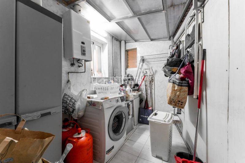 Foto 3c4c34a3-79e3-4690-9768-6eb0f39f5f8d. Flat in La Gavarra Cornellà de Llobregat