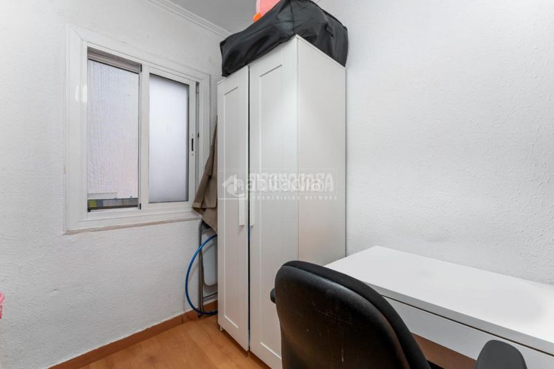 Foto 42a8dfa0-e169-4565-beb3-bba7a2c9f2dc. Flat in La Gavarra Cornellà de Llobregat