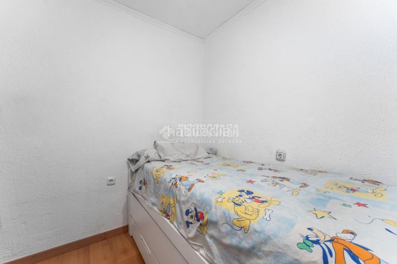 Foto 512ef01f-3fb5-4b60-9dad-544c7b9669b8. Flat in La Gavarra Cornellà de Llobregat