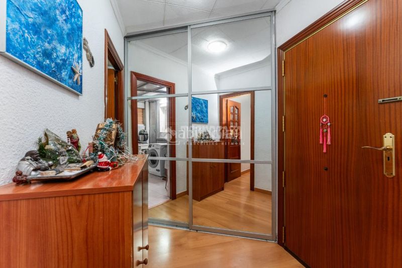 Foto 53eae70e-d957-48fd-b895-8dde553b67c5. Flat in La Gavarra Cornellà de Llobregat