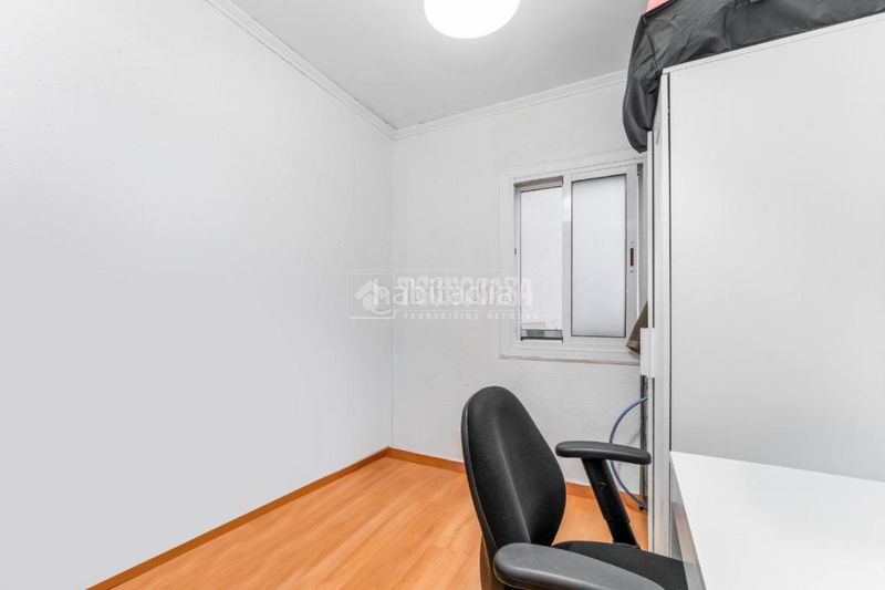 Foto 94900735-97ed-4059-aadc-1f43514f3fb8. Flat in La Gavarra Cornellà de Llobregat