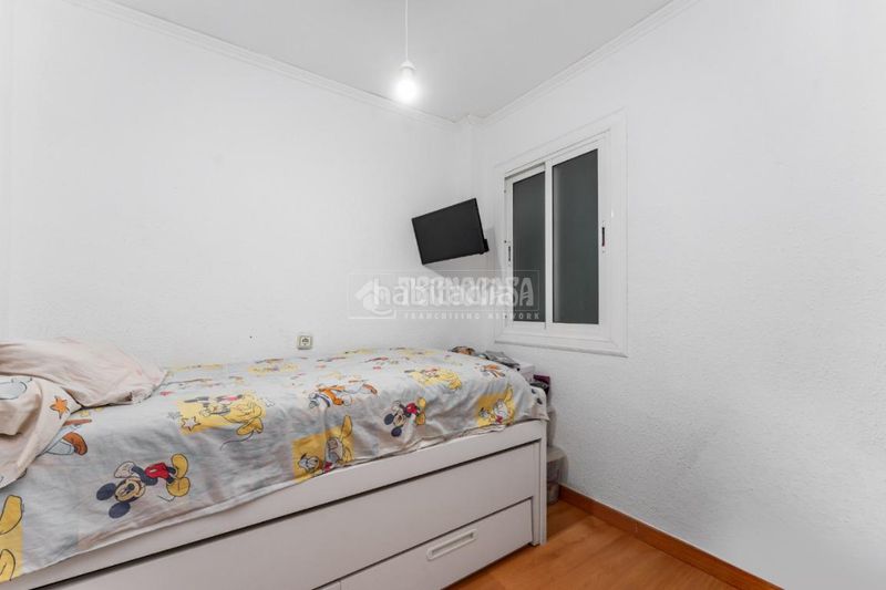 Foto 98ee1664-86f9-4fec-8981-317e88bf361d. Flat in La Gavarra Cornellà de Llobregat