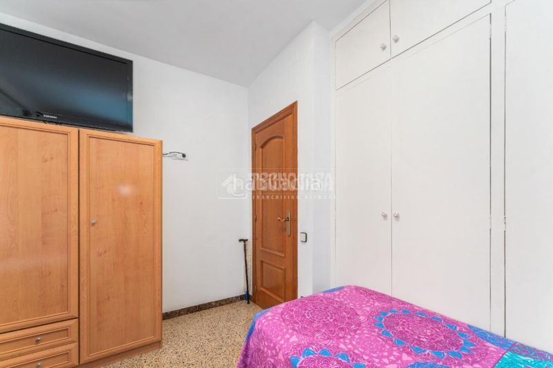 Foto 2bbb71bd-7bef-4110-bd23-cec5d2384c77. Etagenwohnung in La Gavarra Cornellà de Llobregat