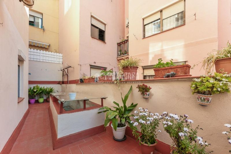 Foto a80c26ed-93d4-48df-8901-cadcd6c2e925. Etagenwohnung in La Gavarra Cornellà de Llobregat