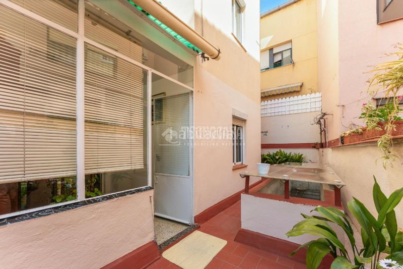 Foto e3c3480f-d351-4b1c-a716-d58076c47b10. Etagenwohnung in La Gavarra Cornellà de Llobregat