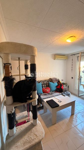 Foto 24fecb89-704c-4d21-810b-1f5333c2a152. Piso  en venta en Riera Cornellà de Llobregat