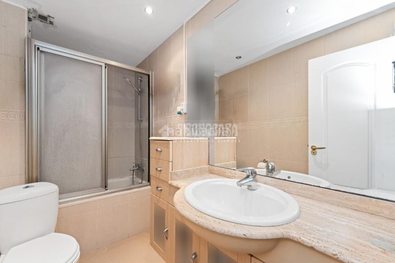 Foto f562d0ab-d2e9-4c0c-b921-bb6954e25e50. Appartamento in Sant Ildefons Cornellà de Llobregat