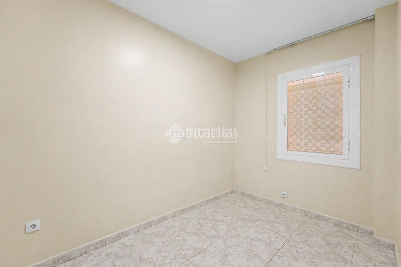 Foto 2941ed0a-0971-43ed-a382-1794c2eeda0f. Piso  en venta en La Gavarra Cornellà de Llobregat