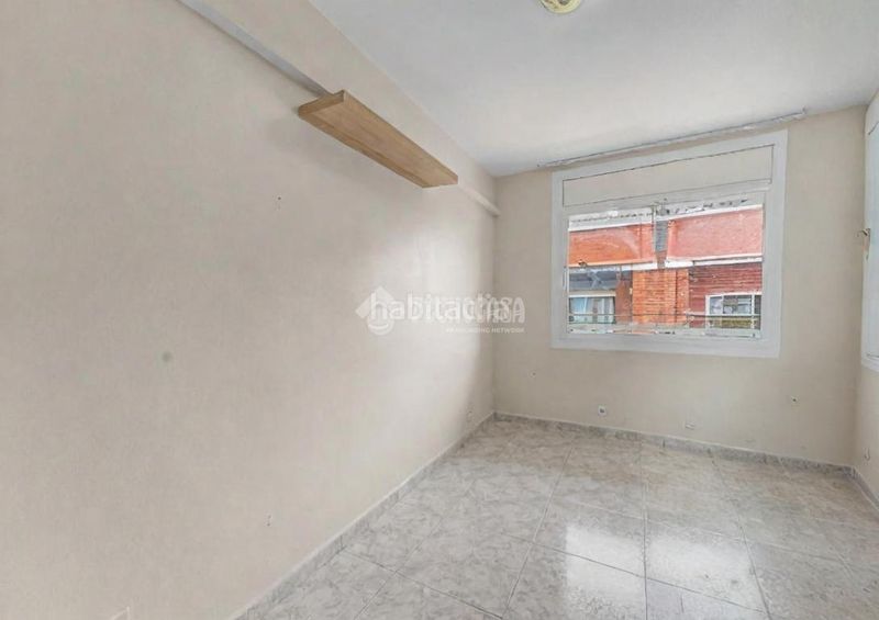 Foto 66465736-0c41-4970-b1df-8f3099a34601. Piso  en venta en La Gavarra Cornellà de Llobregat