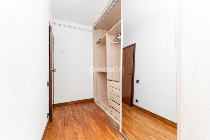 Foto ab0ec058-8292-4d0c-b660-9bc28a621a16. Pis a La Gavarra Cornellà de Llobregat