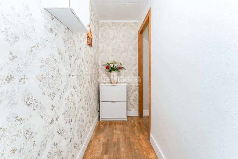 Foto cf2dc641-32f9-4320-a5f1-1ab45cd177e7. Flat in La Gavarra Cornellà de Llobregat