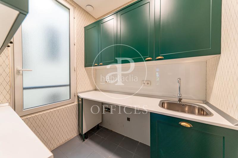Foto 6e4f5385-4180-4ca7-b7c8-8323dbc7521e. Location bureau avec chauffage dans Almagro Madrid