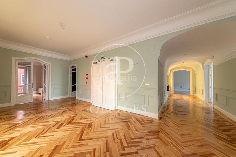 Foto c1982bd6-d688-47e7-bbe5-023bb7cb7cf3. Location bureau avec chauffage dans Almagro Madrid