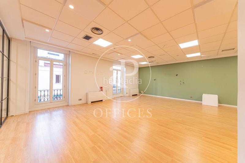 Foto 8e85bb8d-fa35-40c9-bd6b-a3dd6cd5ac4b. Miete büro mit heizung in Almagro Madrid