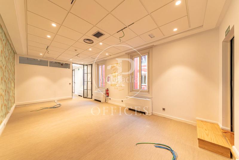 Foto f8a2f2b3-a04f-40fb-9667-1b88d36229da. Miete büro mit heizung in Almagro Madrid