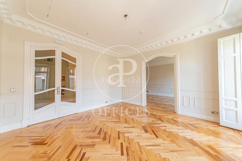 Foto 581eeb71-a98f-4d2b-9689-9c58f7a2cf15. Rent office space with heating in Almagro Madrid