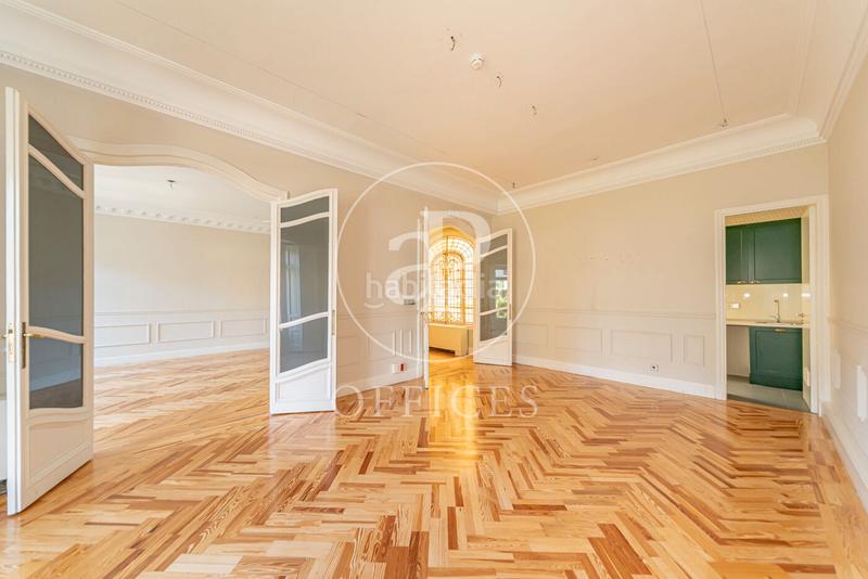 Foto d2676d91-d74a-415e-a081-4e3aa842f0bf. Rent office space with heating in Almagro Madrid