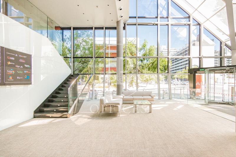 Foto e8ae4415-55b1-46aa-a20e-6eb40e9acd7d. Rent office space with heating in Delicias Madrid